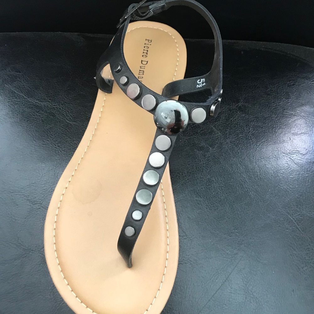 Graphite color circles sandals